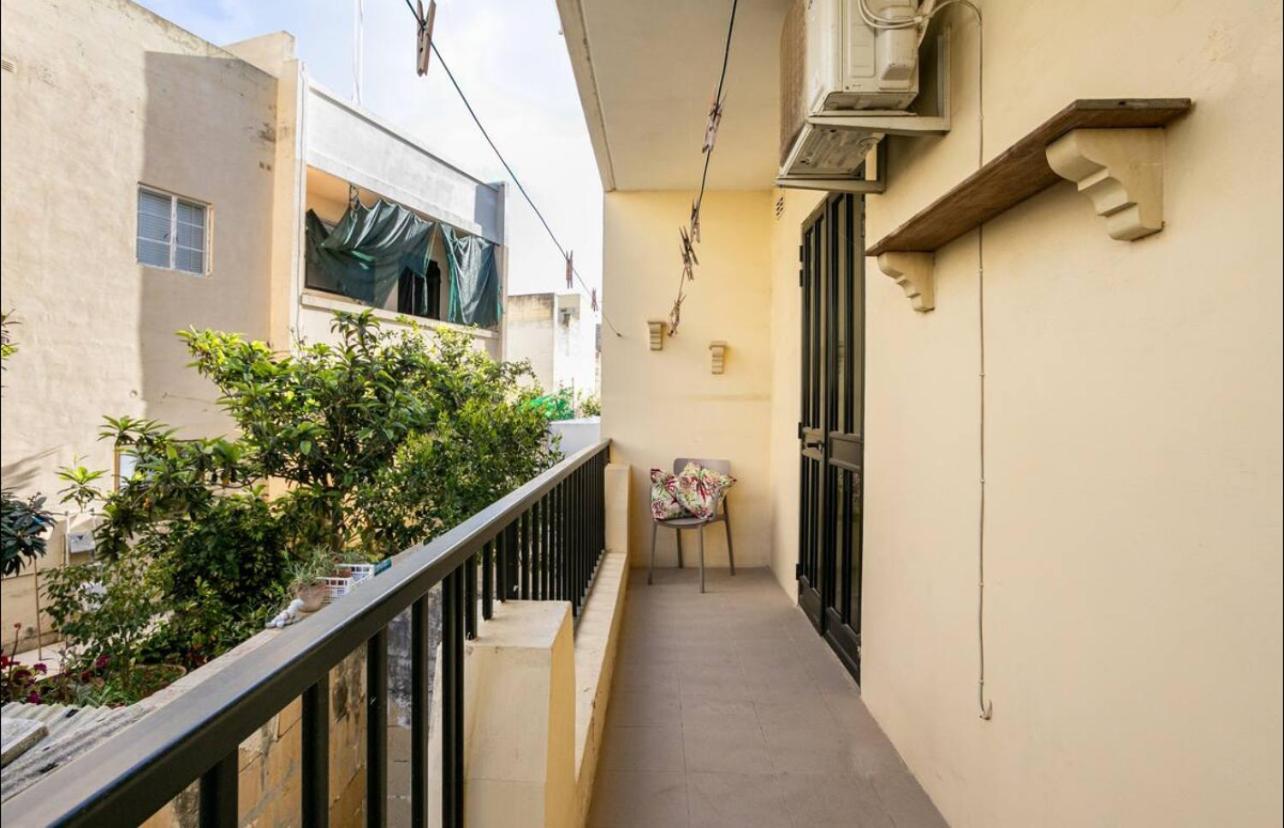 Aurora Apartment Zurrieq Eksteriør bilde